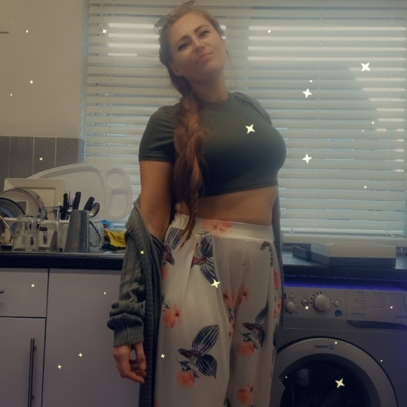 Meet your Posher, Roxanne - Picture 4 of 4